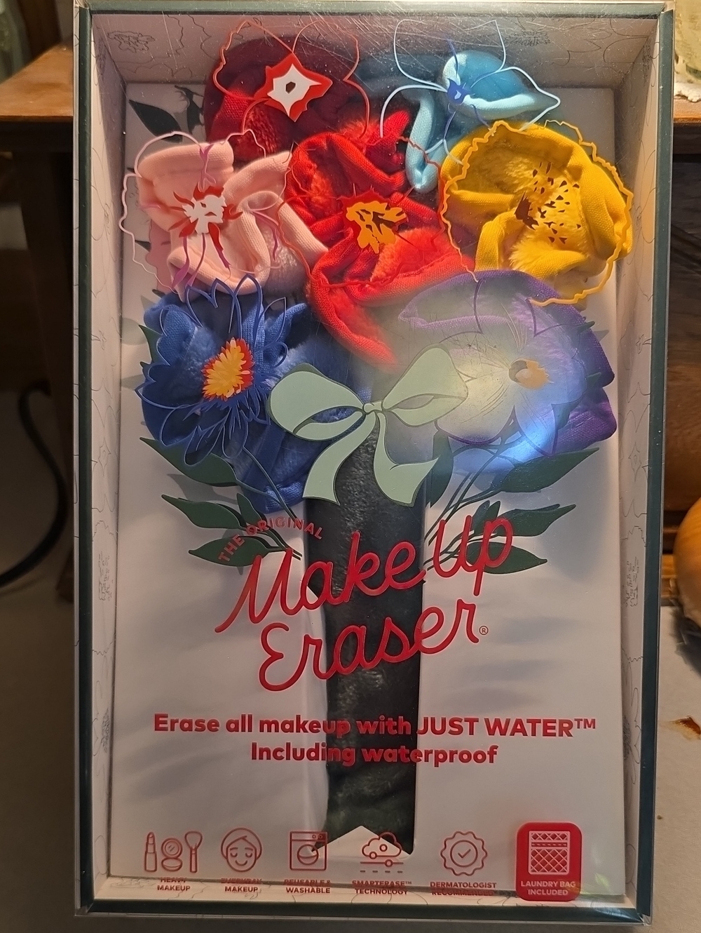 MakeUp Eraser Floral Bouquet Makeup Remover Cloth Set, Includes Laundy Bag